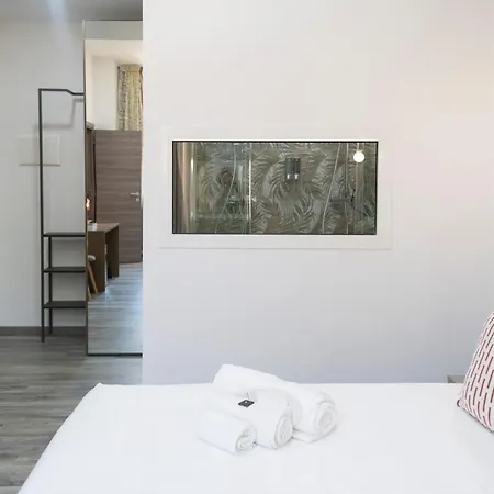 Trastevere Luxury לינה וארוחת בוקר *